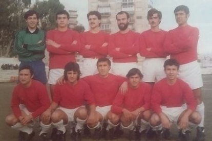 Equipo de 1979-1980 en el Estadio de La Falange.