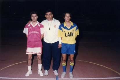 A todas horas se diputaban partidos en las pistas.