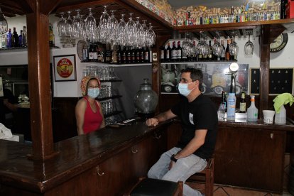 A Dos Ascuas bar restaurante.