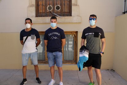 José, que ejercerá como auxiliar de playa en Roquetas de Mar, Pablo, en Balanegra, y el cordobés Víctor, que desempeñara su labor en Adra.