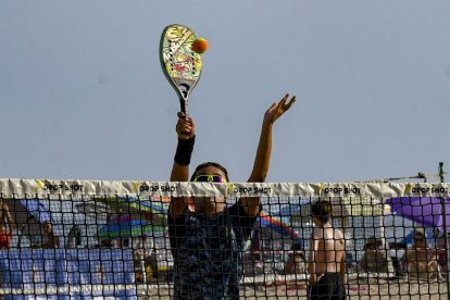 Cumpliendo las medidas de seguridad.