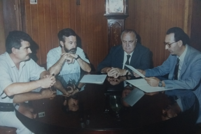 En la temporada 1986-87 Cajalmería entró en el balonmano.