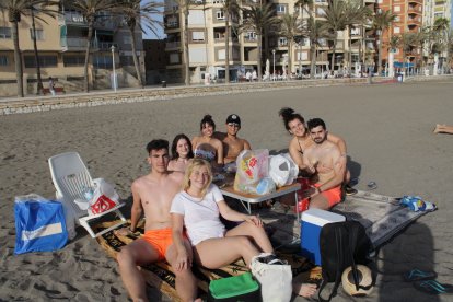 Atípica noche de San Juan marcada por el coronavirus.