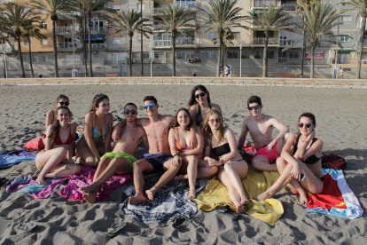 Atípica noche de San Juan marcada por el coronavirus.