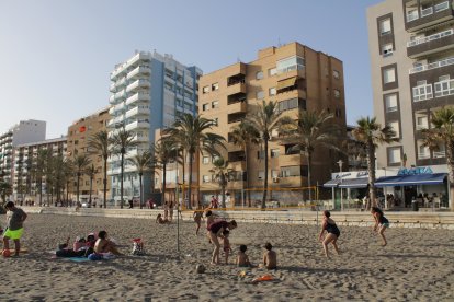 Atípica noche de San Juan marcada por el coronavirus.