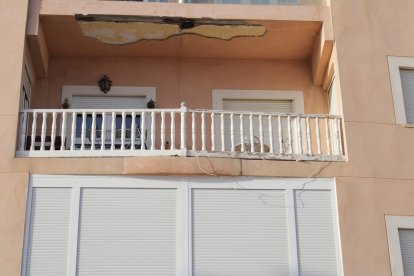 Terraza desde donde cayeron los cascotes.