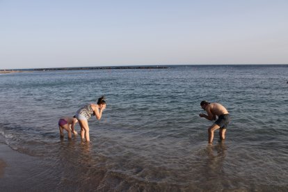 Atípica noche de San Juan marcada por el coronavirus.