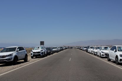 Aspecto de la carretera de las Salinas en la jornada matinal del domingo.