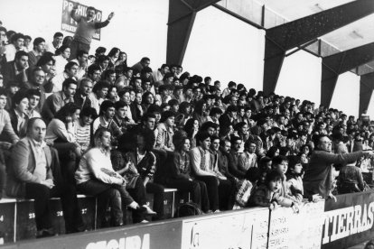 El pabellón se quedaba pequeño cuando jugaba el Europa.