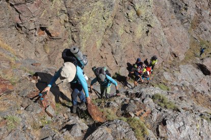 La montaña espera a los afortunados.