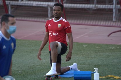 Wilfrid Kaptoum sigue recuperándose de la lesión.