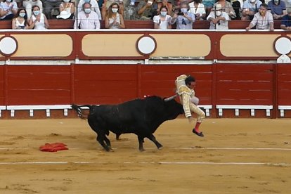 Cogida de Enrique Ponce en El Puerto de Santa María.