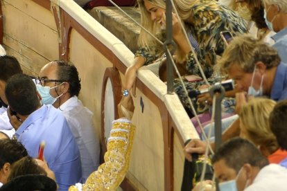 Complicidad entre Enrique Ponce y Ana Soria.