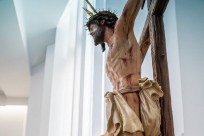 Se completó el aforo de la iglesia, siguiendo todas las medidas de seguridad.