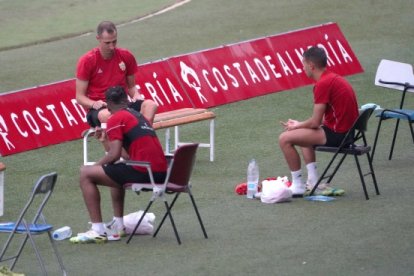 Preparándonse para entrenar.