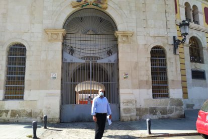 Inicio de la ruta a las puertas de la Plaza de Toros