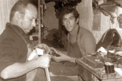 José Benavente López y su hijo José Benavente Hernández, aún en activo.