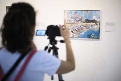 Una muestra que materializa las memorias y escenas vividas por supervivientes de la Guerra Civil Española y las contraponen a una actualidad marcada por la pandemia.