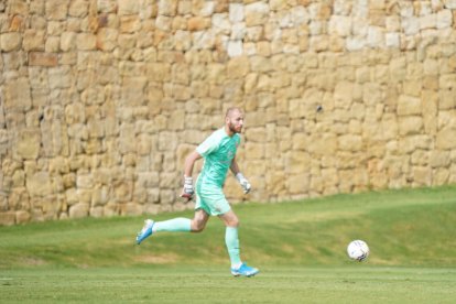 El guardameta internacional Giorgi Makaridze.