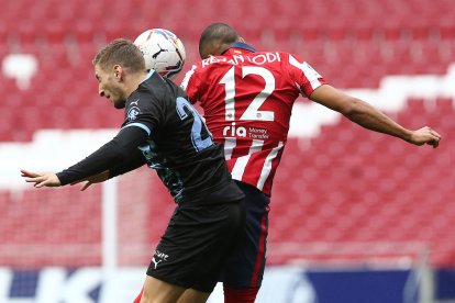 Iván Balliu tuvo tarea en la banda.