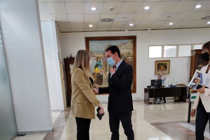 Marifrán Carazo visita la Diputación Provincia de Almería.