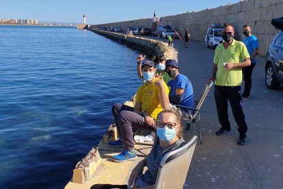 Un gran ambiente en el camino del Faro.
