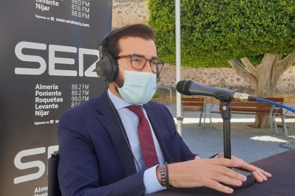 Álvaro Izquierdo, alcalde de Enix.