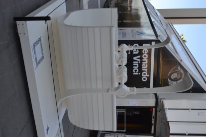 Exposición sobre Leonardo Da Vinci en la Plaza de las Velas.