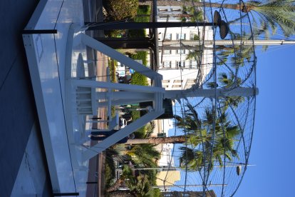 Exposición sobre Leonardo Da Vinci en la Plaza de las Velas.