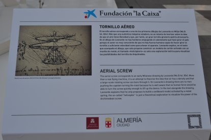 Exposición sobre Leonardo Da Vinci en la Plaza de las Velas.