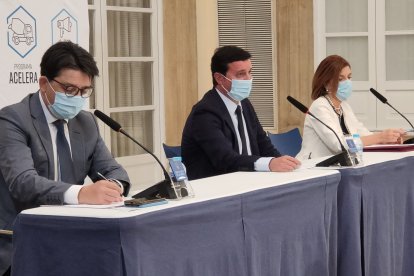 Diputación ayuda a 30 autónomos, profesionales y pymes de la cultura.