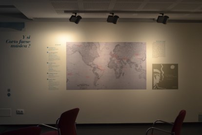 Exposición Corto Maltés. En cualquier lugar excepto en Ítaca en Almería.