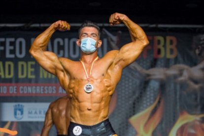 El almeriense mostrando músculo.