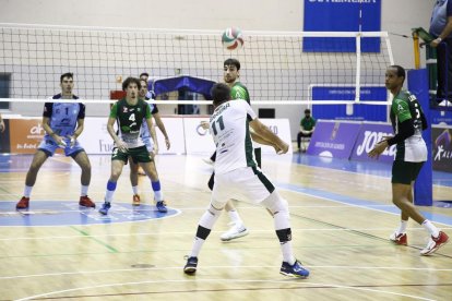 Van todos a una por Unicaja Costa de Almería.