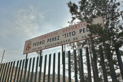 El cartel del campo del Pavía.