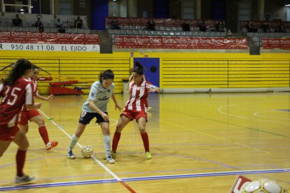El partido vino marcado por el color celeste.