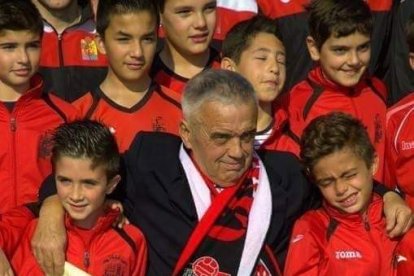 Andrés Soler con sus niños.