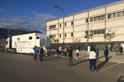 Las pruebas se realizan a través de test de antígenos.