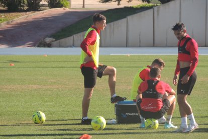 Maras con sus compañeros.