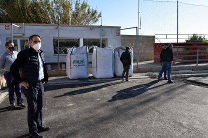 Mejoras en el campo de Zapillo.