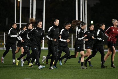 El Logroño, concentrado.