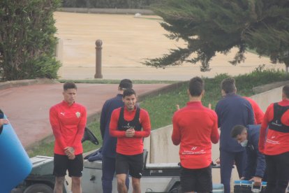 Brian Rodríguez en su primera día en el Almería.