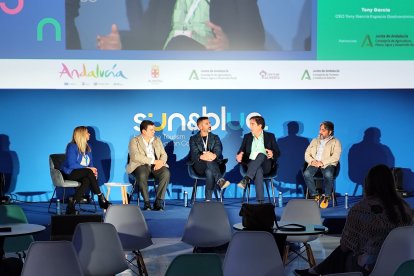 Una de las ponencias del horario de mañana en Sun&Blue Congres.