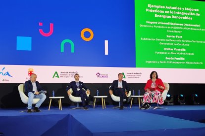 Una de las ponencias del horario de mañana en Sun&Blue Congres.