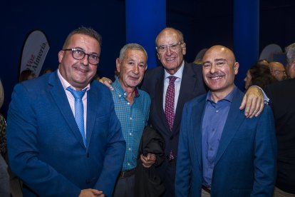 Olivier Martínez, delegado comercial de SER Levante junto a Guillermo mesa, edil de Olula de Castro, Eugenio Gonzálvez, vicepresidente de Diputaci