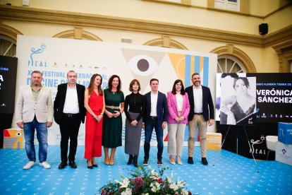 Diego Cruz, Enrique Iznaola, Aránzazu Martín, María del Mar Vázquez, Verónica Sánchez, Javier A. García, Almudena Morales y Juan José Alonso.