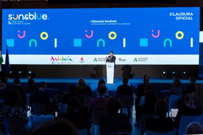 Fernando Giménez, vicepresidente de la Diputación de Almería, durante la clausura del congreso.
