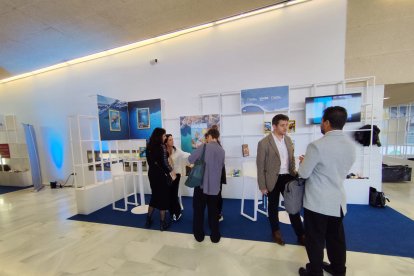 Los expositores ocuparon ambos pasillos del Palacio de Exposiciones y Congresos.