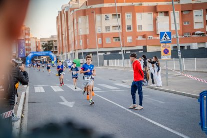 Un total de 350 niños demuestran su pasión por el deporte en la VII Media Maraton Kids de Roquetas 