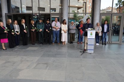 El Ejido recuerda a las 41 mujeres y 8 niños asesinados durante 2024 el 25N.